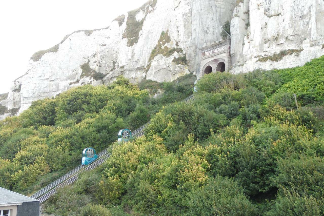 L' Entre Mer Et Falaise Le Tréport Exterior photo
